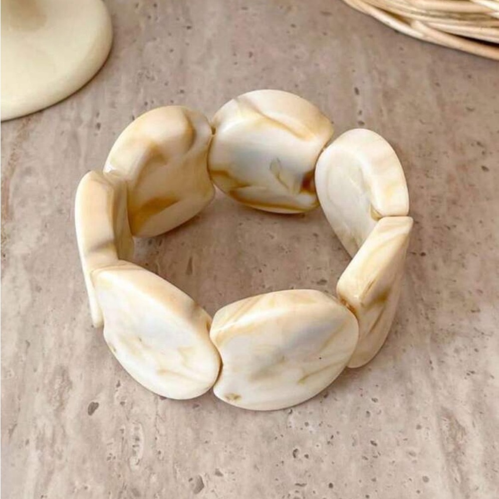 Asymmetrical beige color‎ Vintage bohemian style Elastic Resin Bracelet
